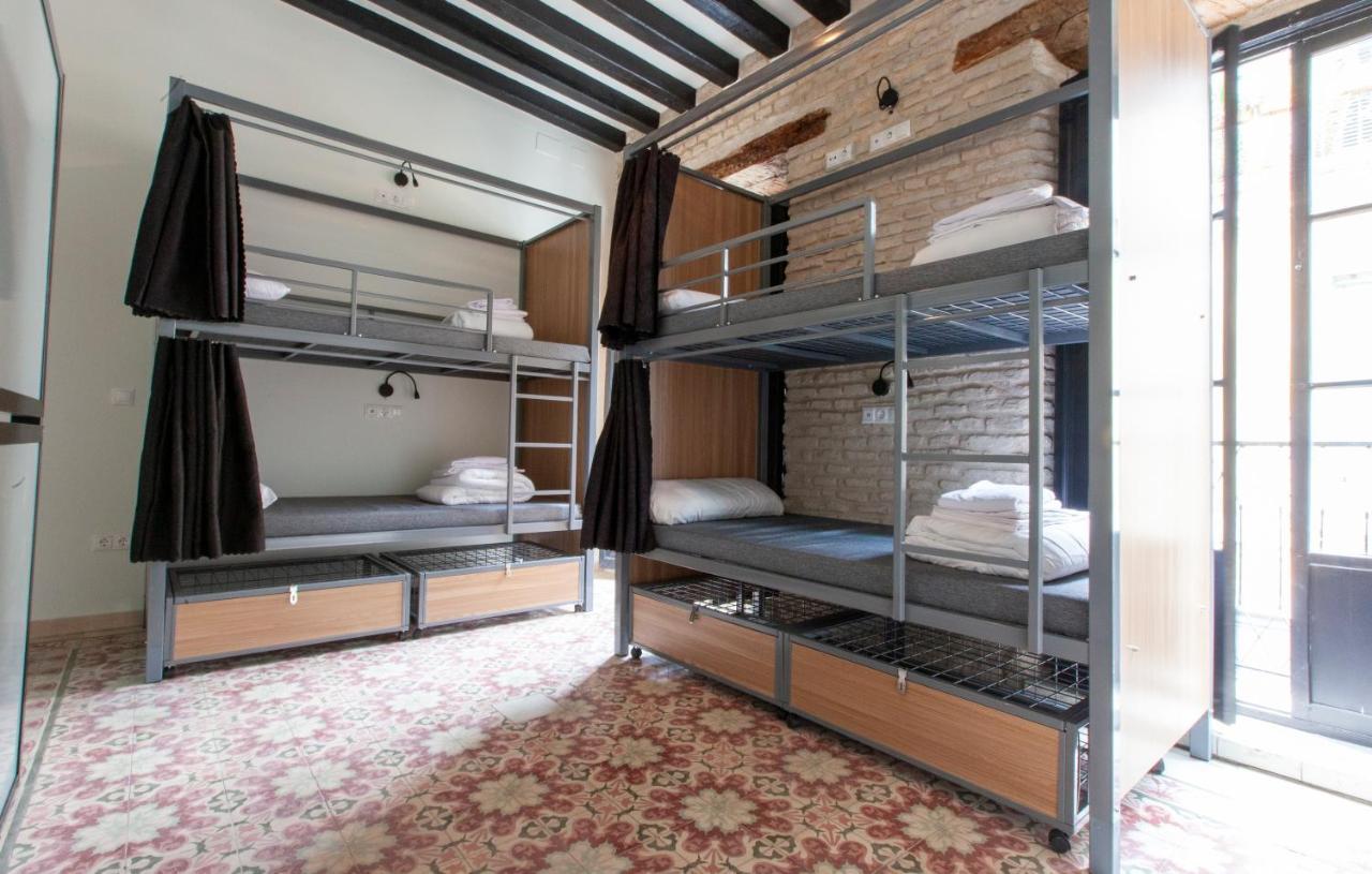 Hostel Ibarra By Bossh! Hotels Севиля Екстериор снимка