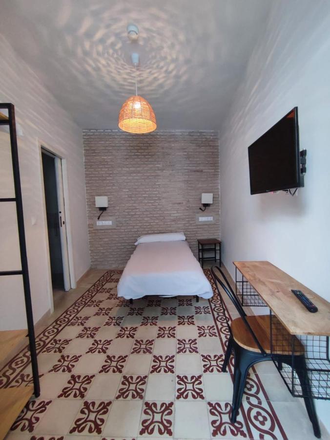 Hostel Ibarra By Bossh! Hotels Севиля Екстериор снимка