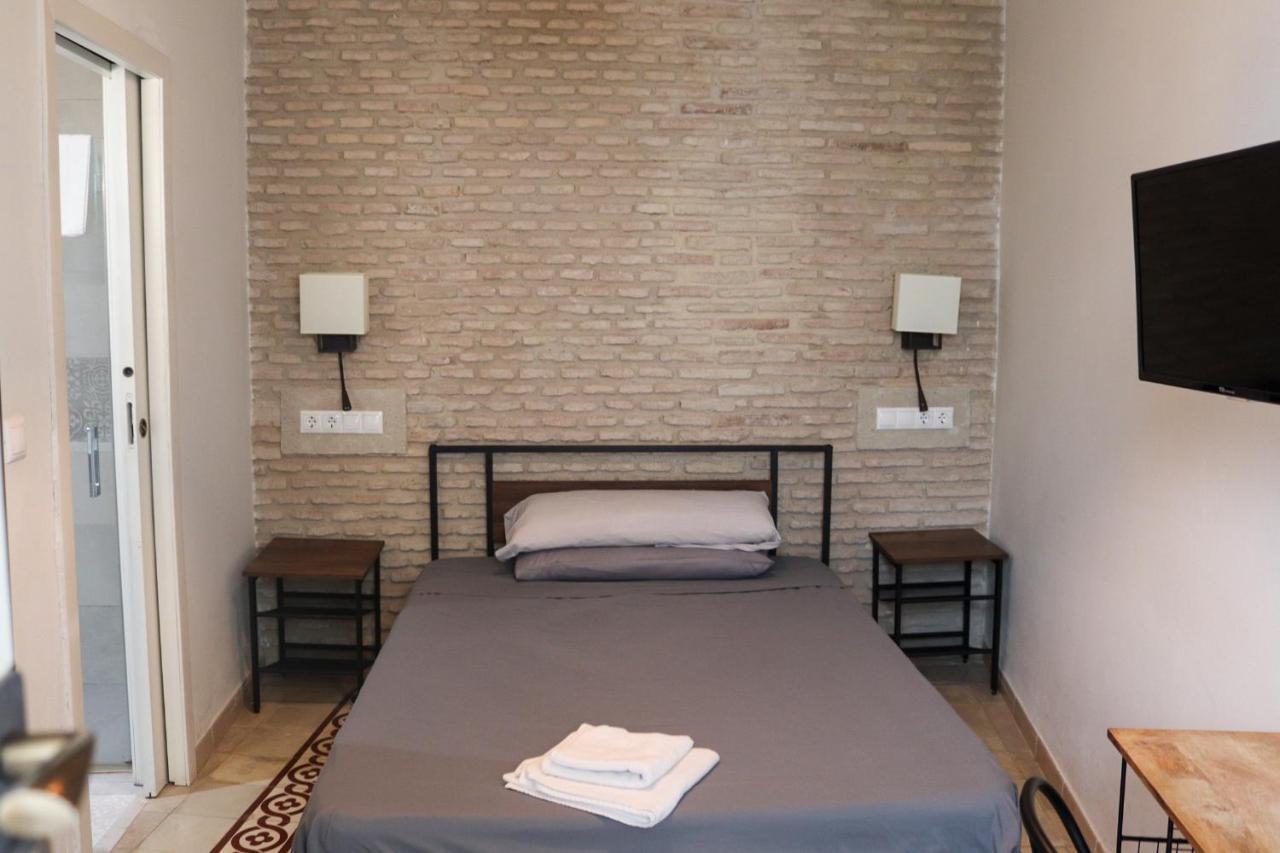 Hostel Ibarra By Bossh! Hotels Севиля Екстериор снимка